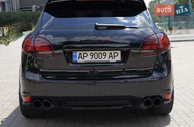 Внедорожник / Кроссовер Porsche Cayenne 2013 в 