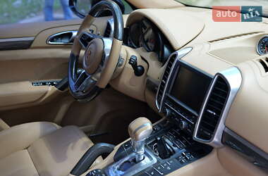 Внедорожник / Кроссовер Porsche Cayenne 2013 в 