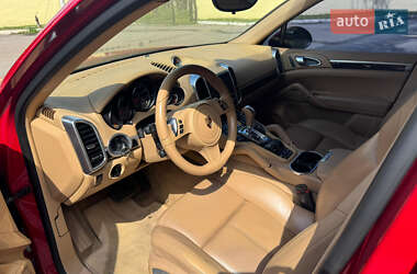 Внедорожник / Кроссовер Porsche Cayenne 2013 в 
