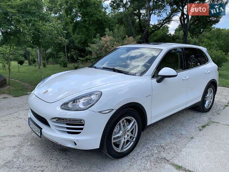 Позашляховик / Кросовер Porsche Cayenne 2014 в Долині