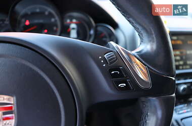 Внедорожник / Кроссовер Porsche Cayenne 2014 в 