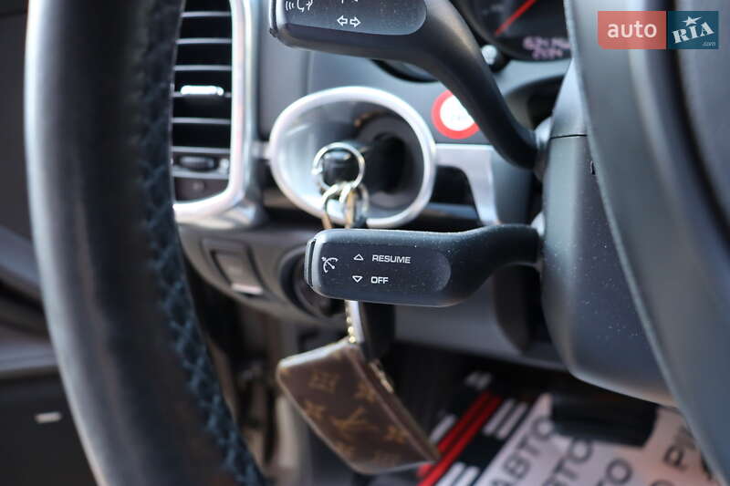 Позашляховик / Кросовер Porsche Cayenne 2014 в Львові фото 25 Позашляховик / Кросовер Porsche Cayenne 2014 в Львові