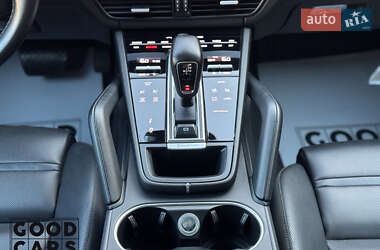 Внедорожник / Кроссовер Porsche Cayenne 2020 в 