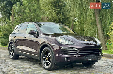 Внедорожник / Кроссовер Porsche Cayenne 2012 в 