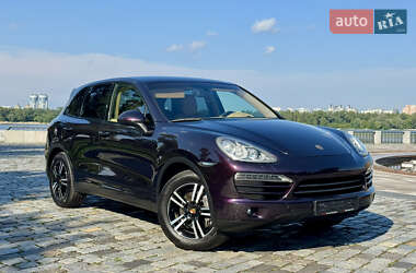 Внедорожник / Кроссовер Porsche Cayenne 2012 в 