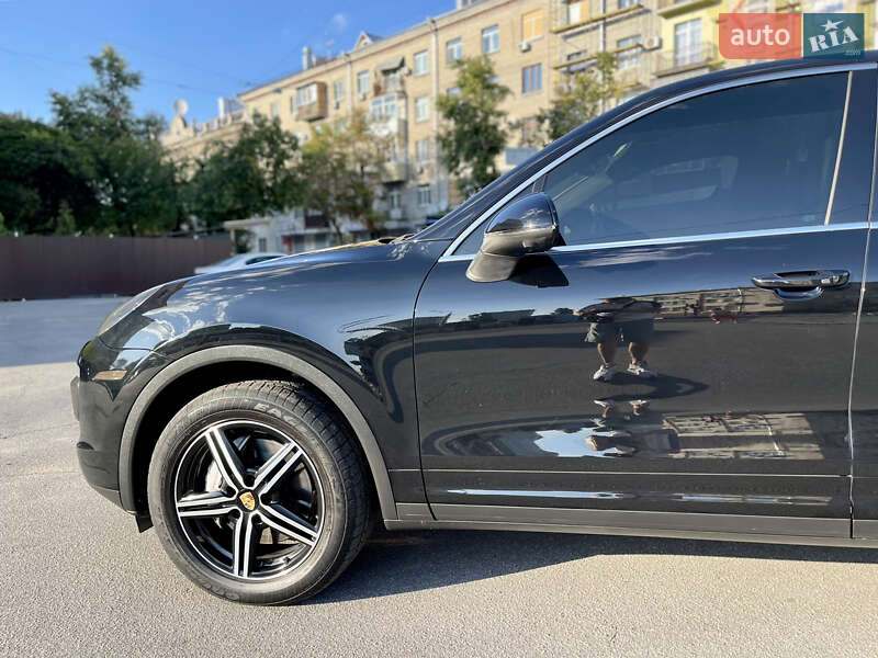 Внедорожник / Кроссовер Porsche Cayenne 2016 в Харькове фото 8 Внедорожник / Кроссовер Porsche Cayenne 2016 в Харькове