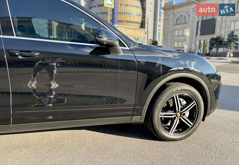 Внедорожник / Кроссовер Porsche Cayenne 2016 в Харькове фото 24 Внедорожник / Кроссовер Porsche Cayenne 2016 в Харькове