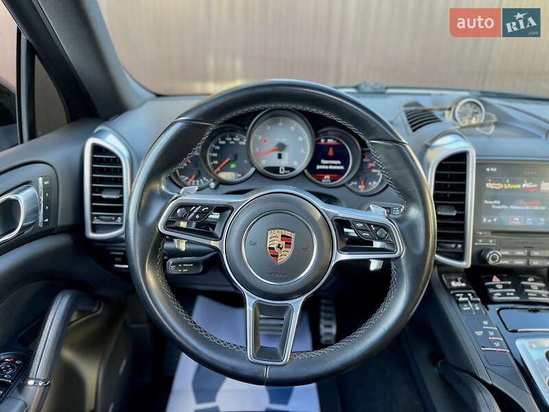 Внедорожник / Кроссовер Porsche Cayenne 2016 в Харькове фото 37 Внедорожник / Кроссовер Porsche Cayenne 2016 в Харькове