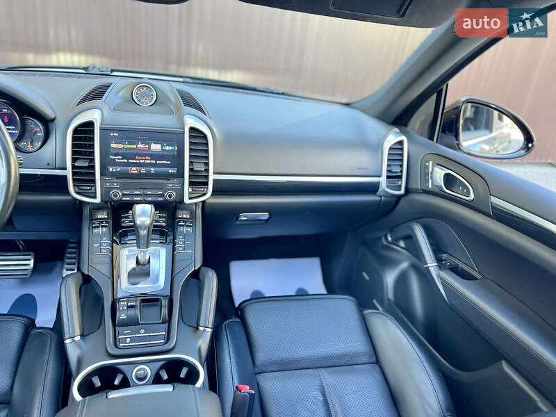 Внедорожник / Кроссовер Porsche Cayenne 2016 в Харькове фото 43 Внедорожник / Кроссовер Porsche Cayenne 2016 в Харькове