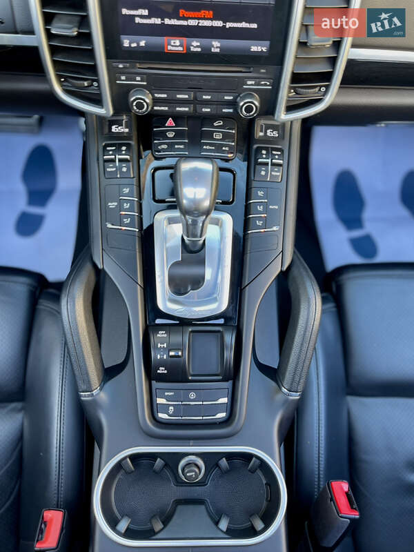 Внедорожник / Кроссовер Porsche Cayenne 2016 в Харькове фото 46 Внедорожник / Кроссовер Porsche Cayenne 2016 в Харькове