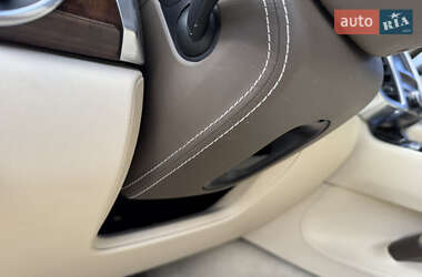 Внедорожник / Кроссовер Porsche Cayenne 2011 в 