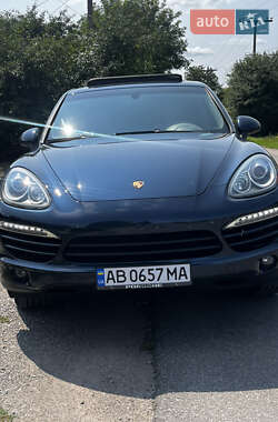 Внедорожник / Кроссовер Porsche Cayenne 2011 в 