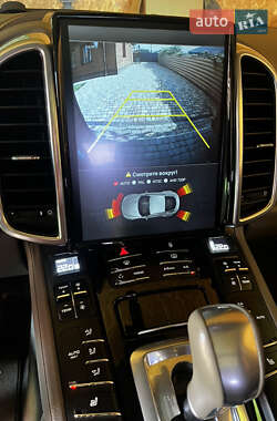 Внедорожник / Кроссовер Porsche Cayenne 2011 в 