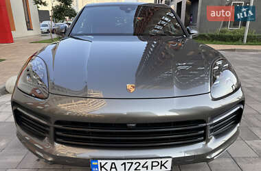 Внедорожник / Кроссовер Porsche Cayenne 2019 в 