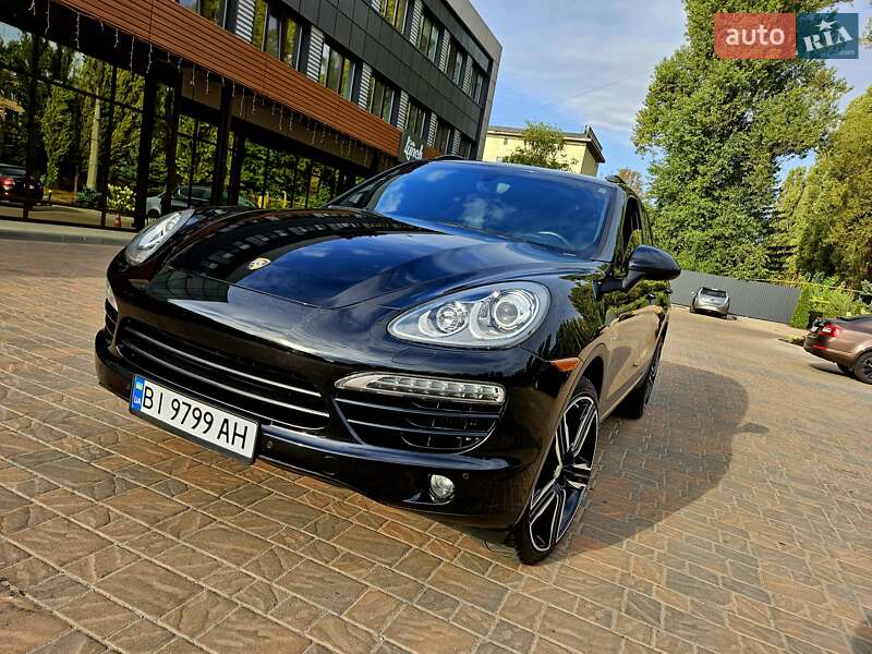 Внедорожник / Кроссовер Porsche Cayenne 2013 в Полтаве