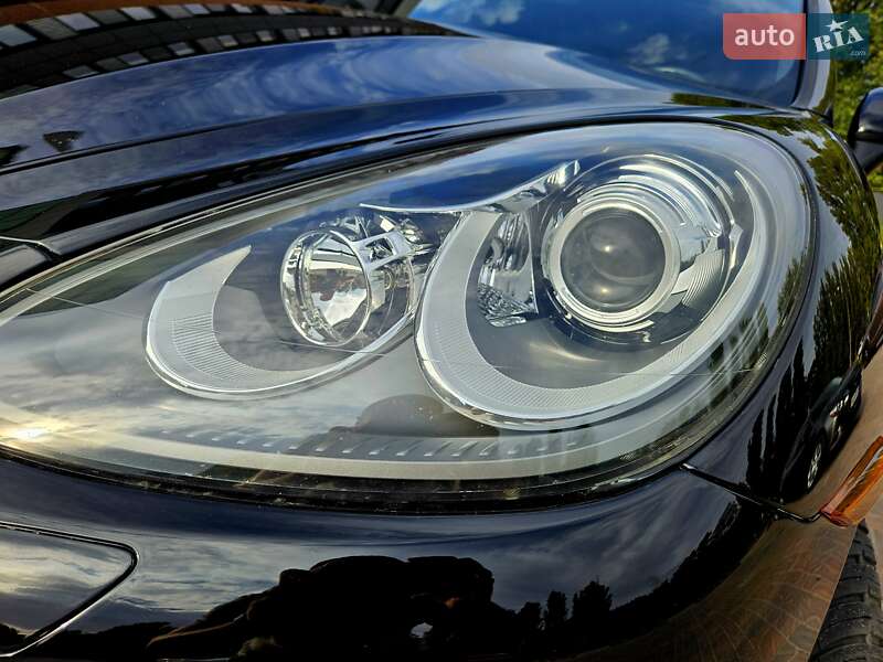 Внедорожник / Кроссовер Porsche Cayenne 2013 в Полтаве
