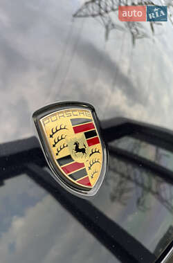 Внедорожник / Кроссовер Porsche Cayenne 2011 в 