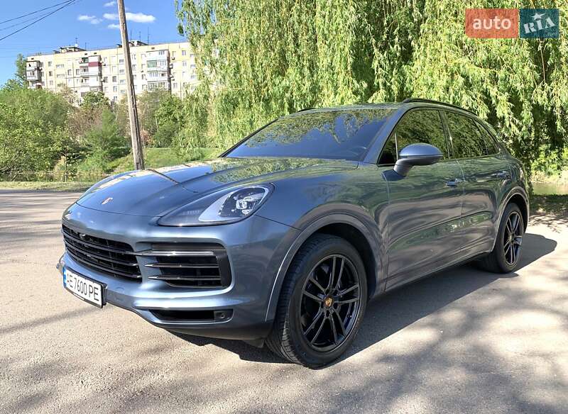 Внедорожник / Кроссовер Porsche Cayenne 2019 в 