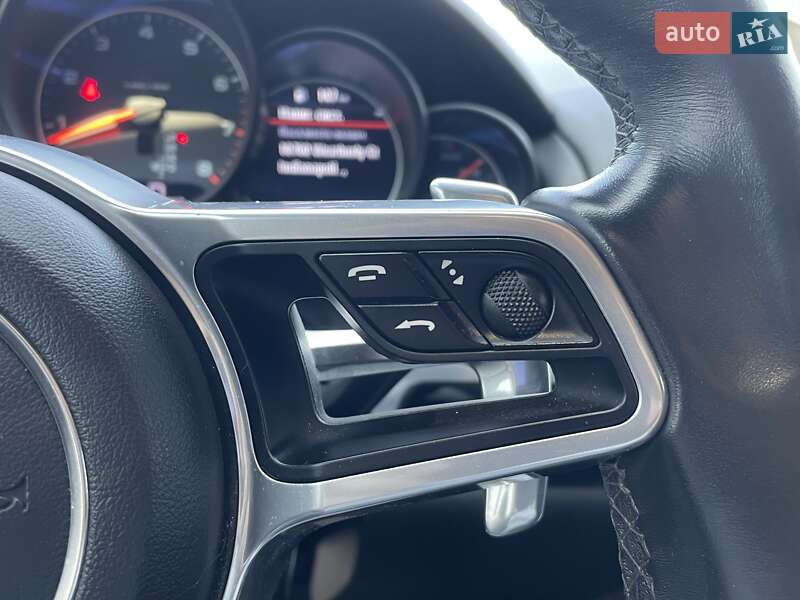 Позашляховик / Кросовер Porsche Cayenne 2016 в Дніпрі