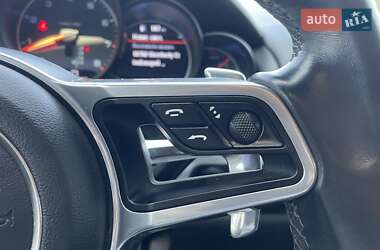 Позашляховик / Кросовер Porsche Cayenne 2016 в 