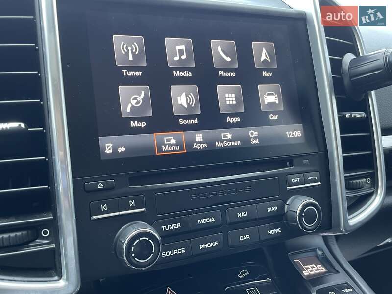 Позашляховик / Кросовер Porsche Cayenne 2016 в Дніпрі