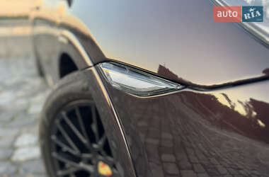 Внедорожник / Кроссовер Porsche Cayenne 2014 в 