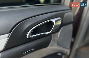 Внедорожник / Кроссовер Porsche Cayenne 2014 в 