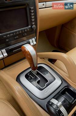 Внедорожник / Кроссовер Porsche Cayenne 2008 в 