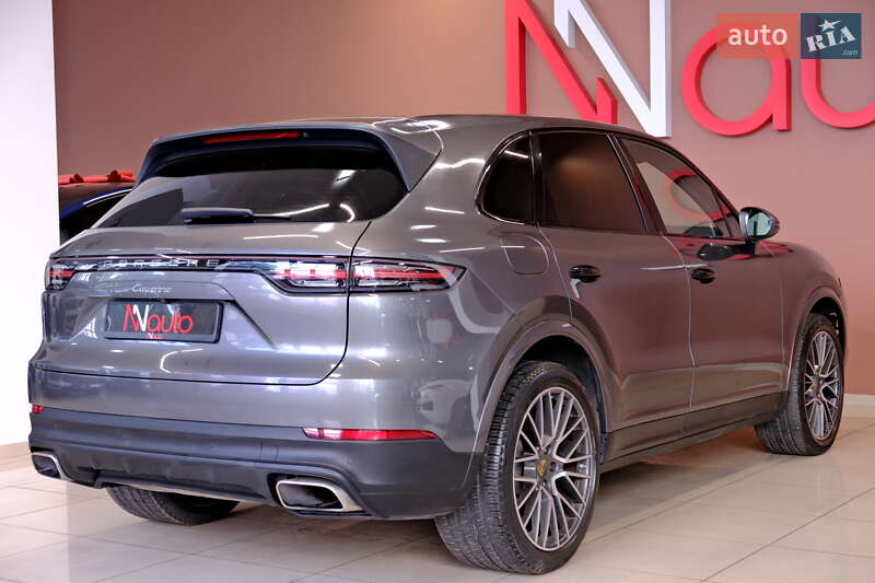 Внедорожник / Кроссовер Porsche Cayenne 2019 в Одессе
