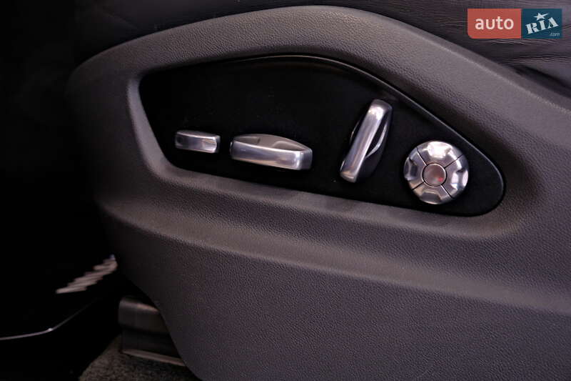 Внедорожник / Кроссовер Porsche Cayenne 2019 в Одессе