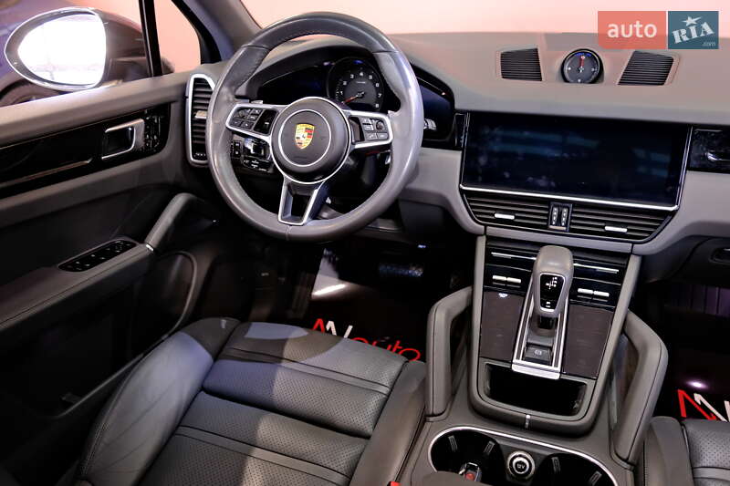 Внедорожник / Кроссовер Porsche Cayenne 2019 в Одессе