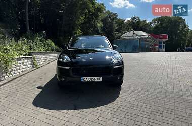 Внедорожник / Кроссовер Porsche Cayenne 2017 в 
