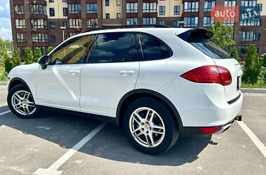 Внедорожник / Кроссовер Porsche Cayenne 2013 в 