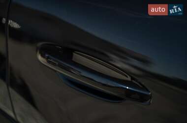 Внедорожник / Кроссовер Porsche Cayenne 2019 в 