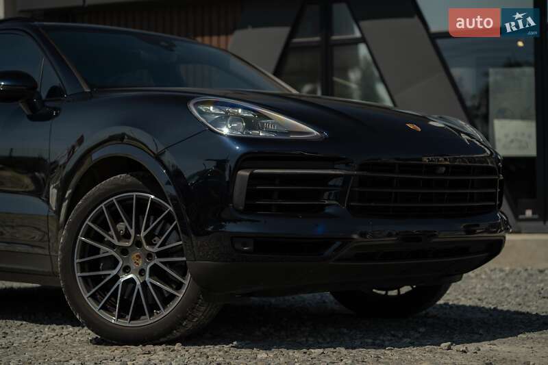 Внедорожник / Кроссовер Porsche Cayenne 2019 в Черновцах