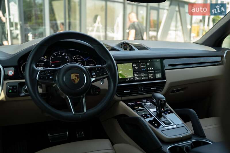 Внедорожник / Кроссовер Porsche Cayenne 2019 в Черновцах