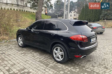 Позашляховик / Кросовер Porsche Cayenne 2010 в Львові