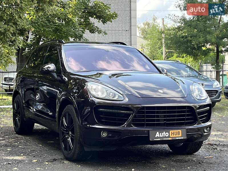 Позашляховик / Кросовер Porsche Cayenne 2011 в Харкові