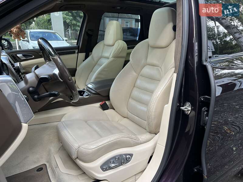 Позашляховик / Кросовер Porsche Cayenne 2011 в Харкові