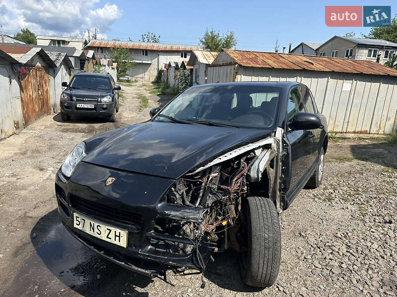 Внедорожник / Кроссовер Porsche Cayenne 2005 в Киеве
