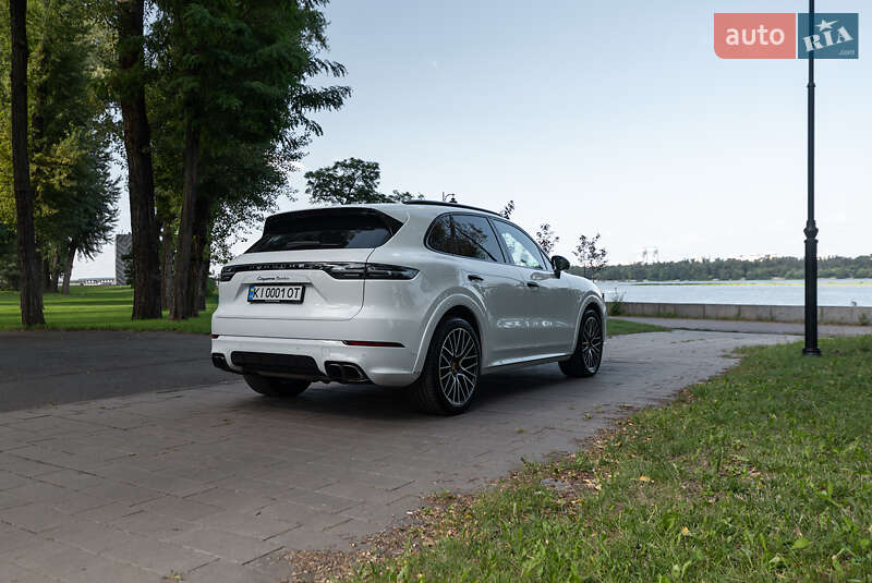 Позашляховик / Кросовер Porsche Cayenne 2018 в Києві
