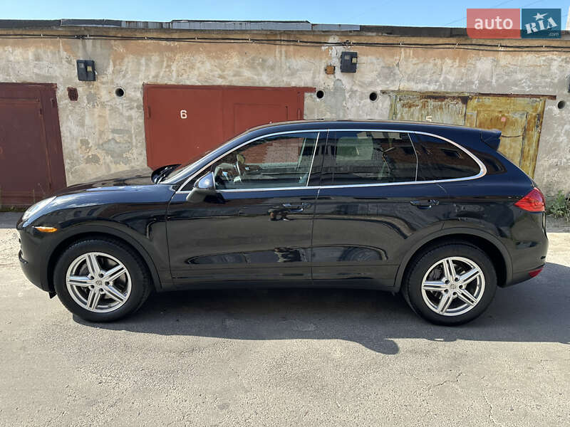 Внедорожник / Кроссовер Porsche Cayenne 2014 в Львове