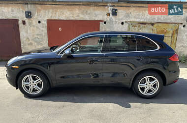 Внедорожник / Кроссовер Porsche Cayenne 2014 в 