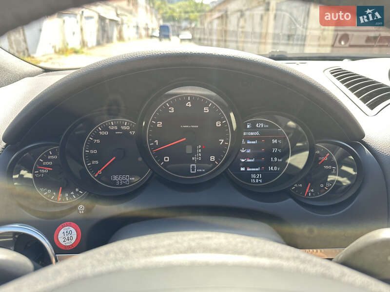 Внедорожник / Кроссовер Porsche Cayenne 2014 в Львове