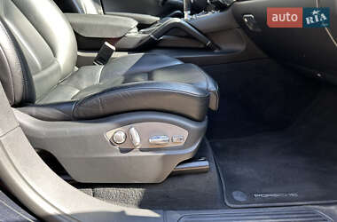 Внедорожник / Кроссовер Porsche Cayenne 2014 в 