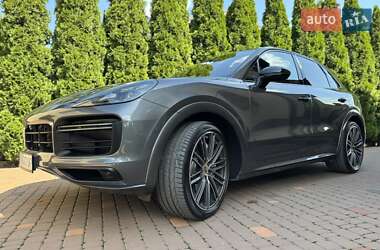 Внедорожник / Кроссовер Porsche Cayenne 2019 в 