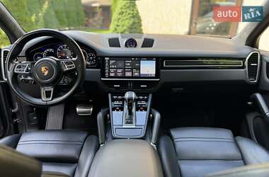 Внедорожник / Кроссовер Porsche Cayenne 2019 в 
