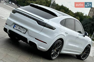 Внедорожник / Кроссовер Porsche Cayenne 2019 в 