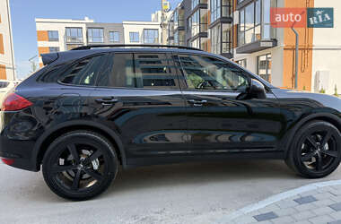 Позашляховик / Кросовер Porsche Cayenne 2011 в 
