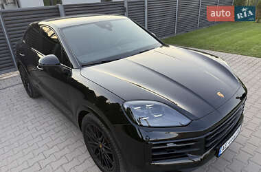 Внедорожник / Кроссовер Porsche Cayenne 2024 в 